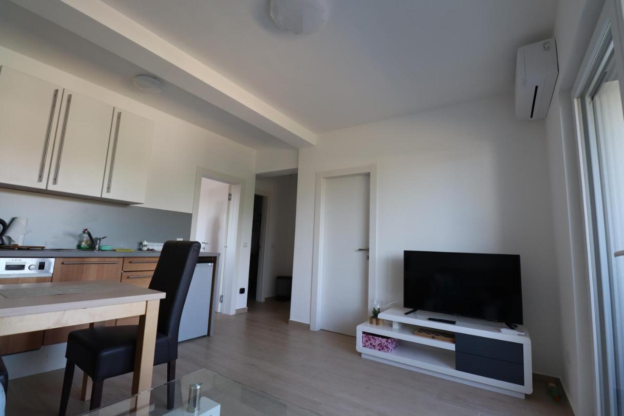 Medulin - Dani Apartment Екстер'єр фото