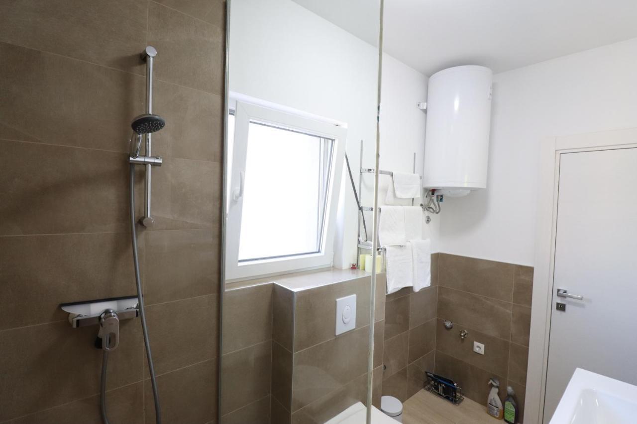 Medulin - Dani Apartment Екстер'єр фото